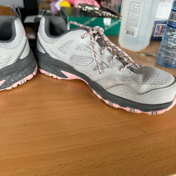 Skechers Trail Shoes - Picture 8 of 10